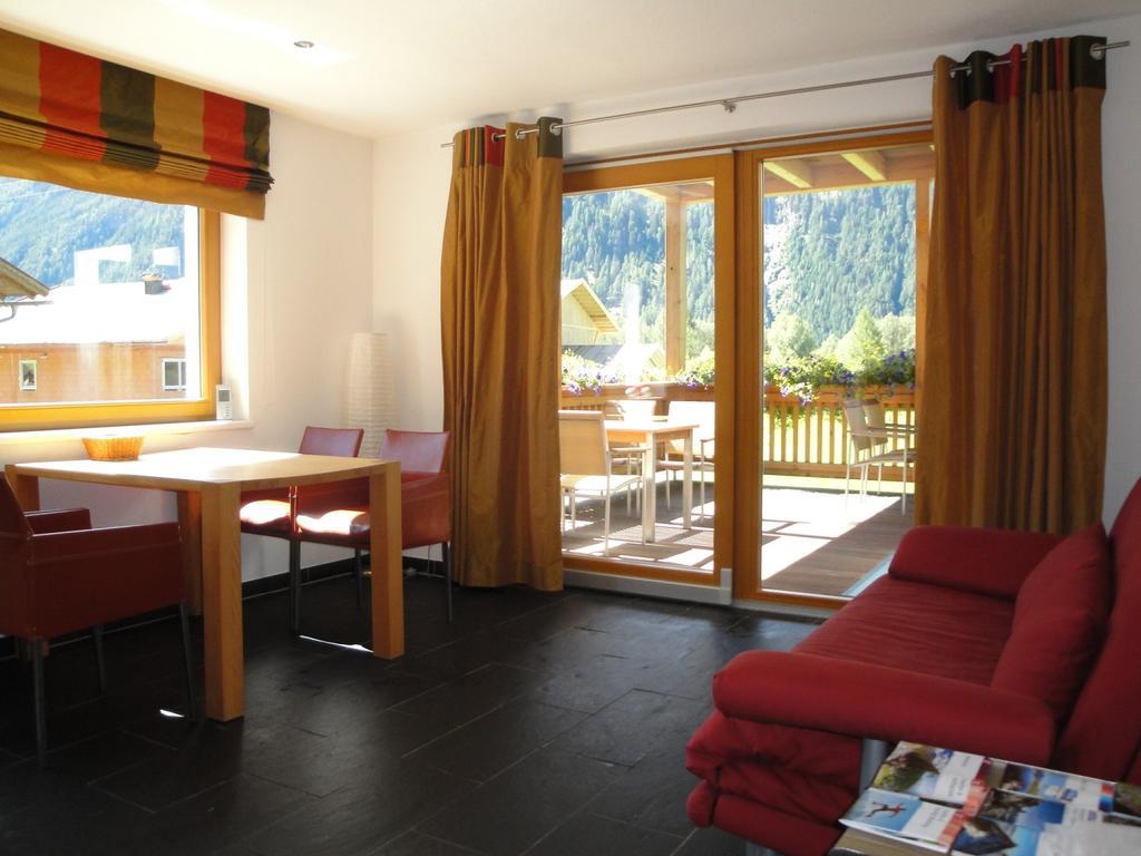 Ferienwohnungen Vier Jahreszeiten Längenfeld Room photo